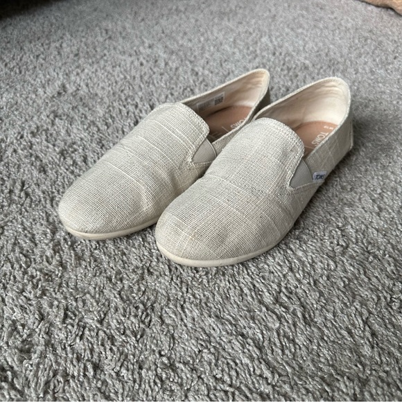 Toms • women’s Redondo Natural Metalic Slubby Woven • Size 10 - Picture 1 of 5